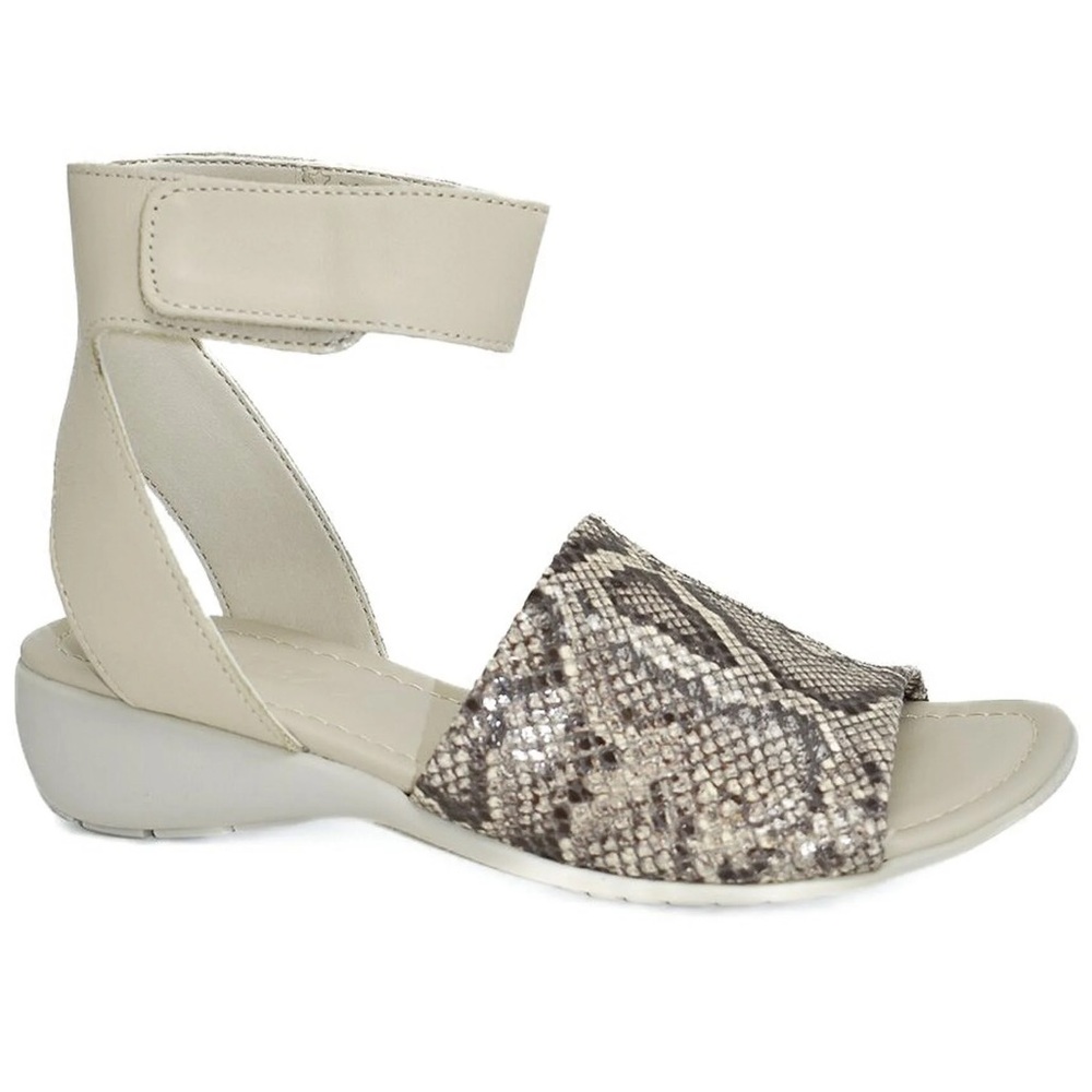 The FLEXX Beglad Leather Sandal